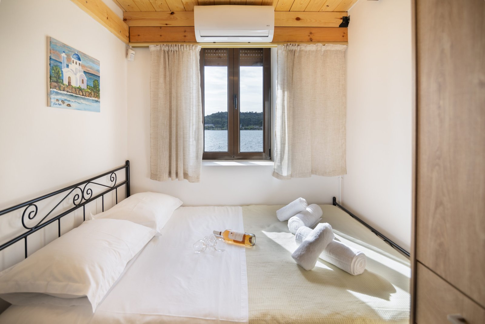 1 BED